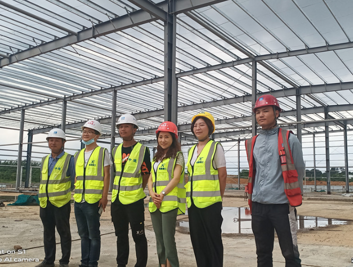 关爱一线慰问送清凉---我们在行动  